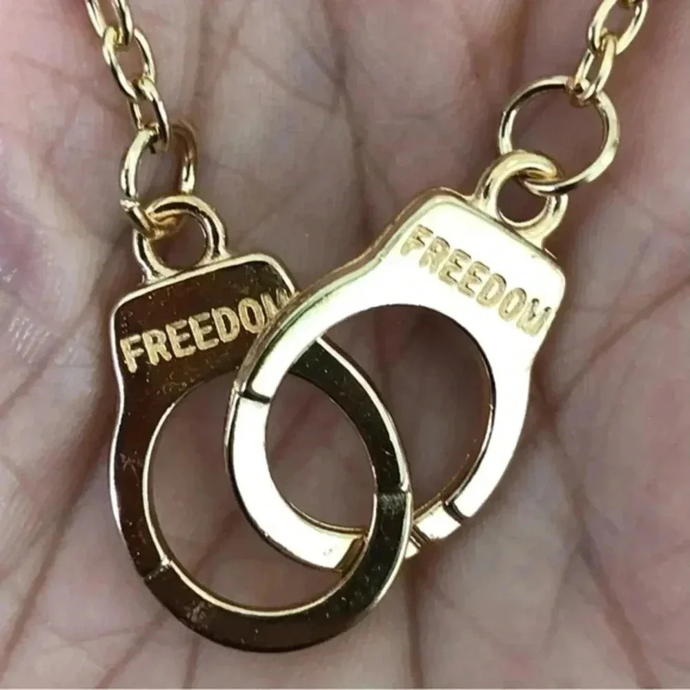 Interlocking Handcuffs Freedom Contemporary Petite Gold Tone Anklet New NWT